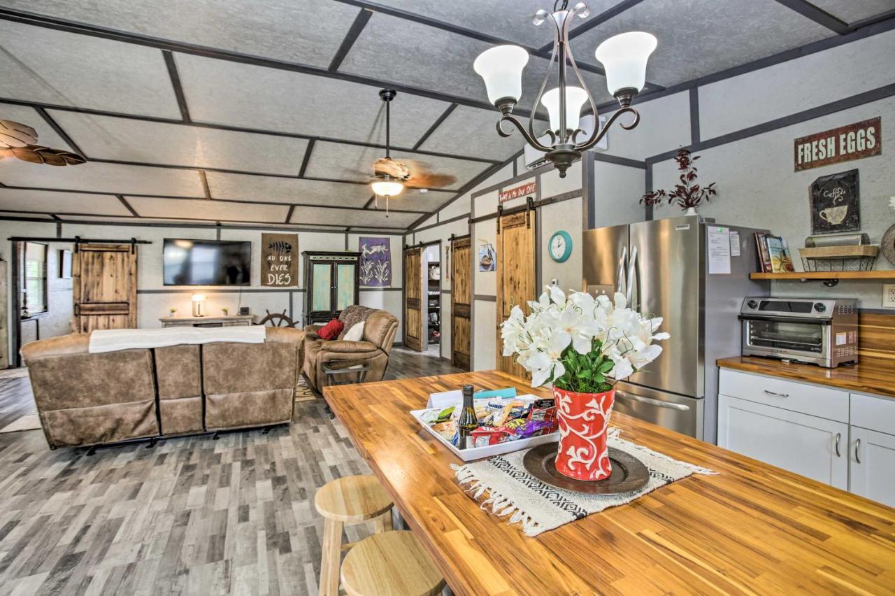Waterfront Bay St Louis Beach House With Deck! Bay St. Louis Exteriör bild